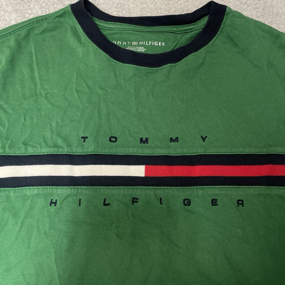 Tommy Hilfiger T-Shirt Men XS Green Logo Stripe Flag Crew Neck Short Sleeve - Picture 2 of 6